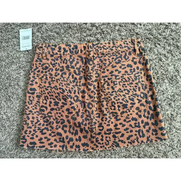 NWT Free People We The Free Zip It Up Leopard Print Denim Mini Skirt Size 28 - Picture 9 of 10